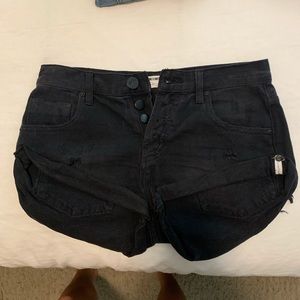 One teaspoon bandits size 25 black shorts.